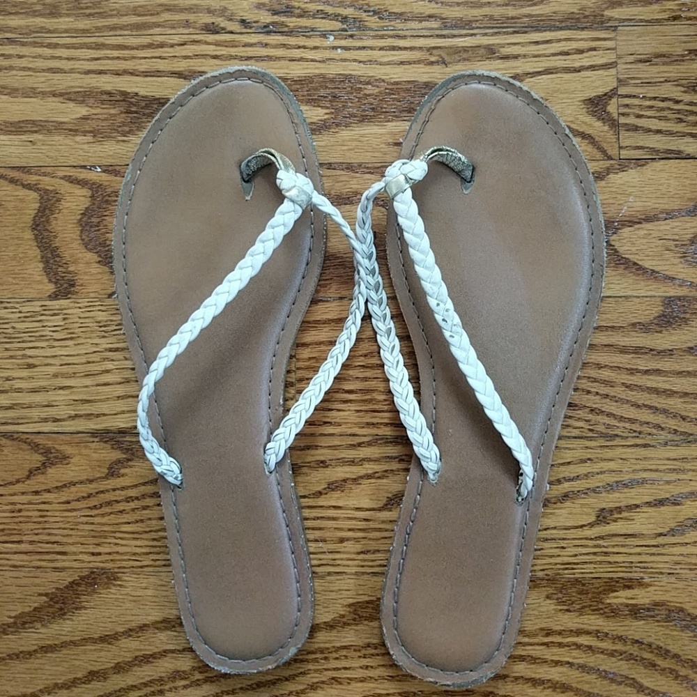 summery sandals!
